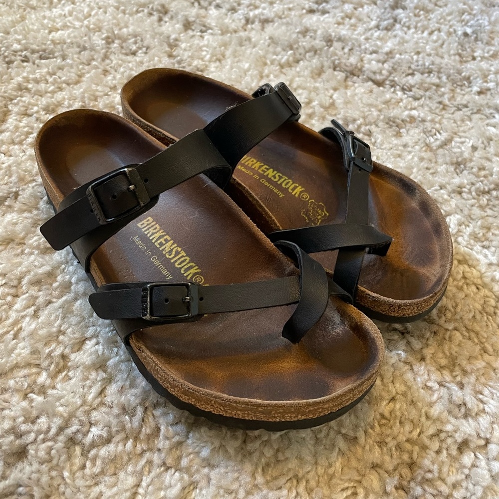 Mayari Women’s Birkenstocks size 37 (6-6.5)